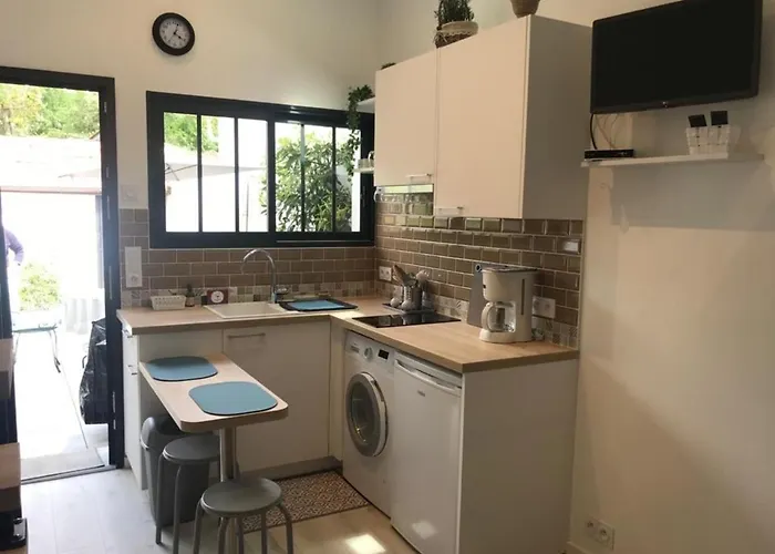 アパート Avec Terrasse Et Parking - 4 Pers - - Fr-1-474-161